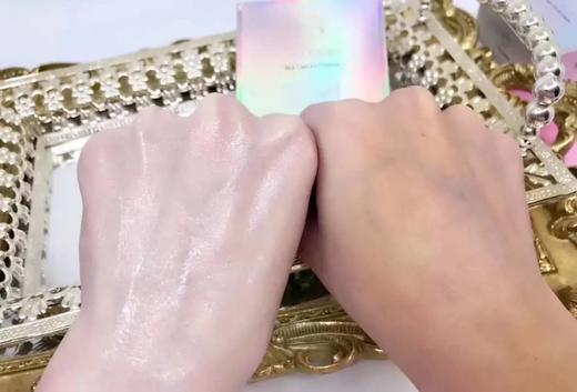 授权升级版日本Salmon鲑鱼幻彩无暇气垫粉底CC提亮保湿服帖 商品图3