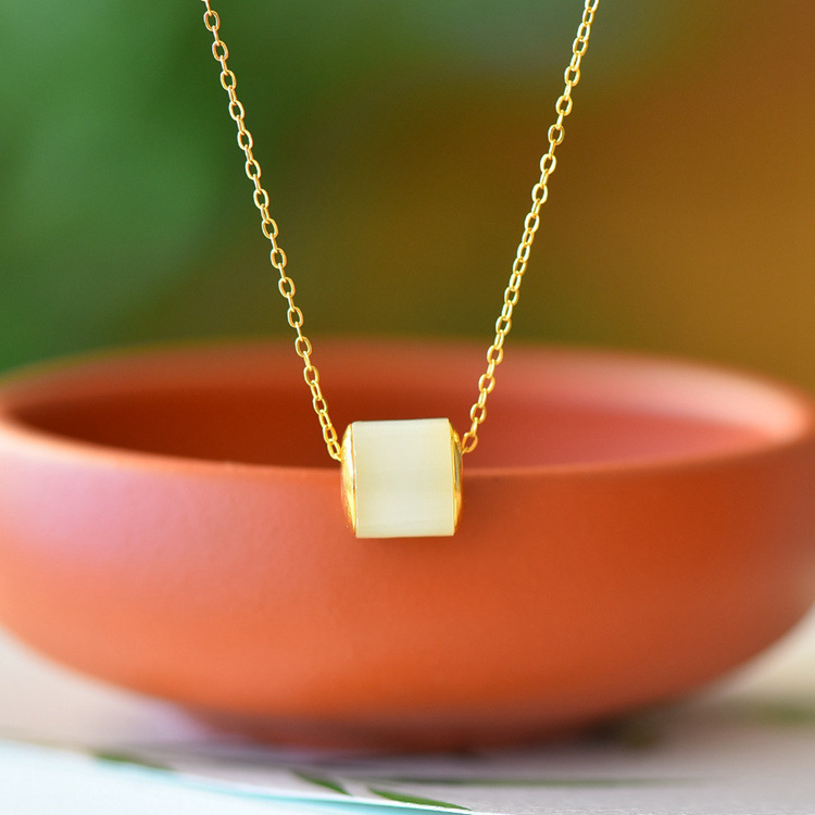 5514-2镀金和田玉路路通吊坠 (4)