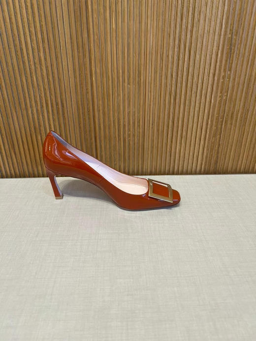 RV经典方扣高跟鞋👠特价2350 商品图3