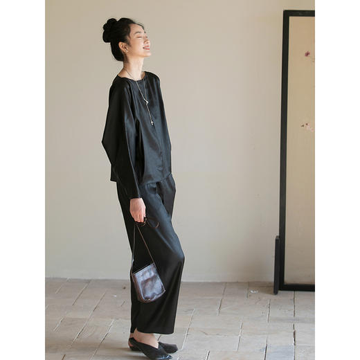 牧衣游 香云纱手工刺绣裤子新款显瘦黑色宽松垂感休闲裤 玉茂绿 商品图3