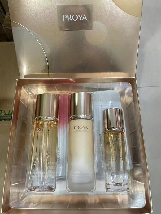 珀莱雅双抗新款套盒 
160ml水+120ml乳+60ml水+双抗面膜3片+红宝石面膜2片 商品图0