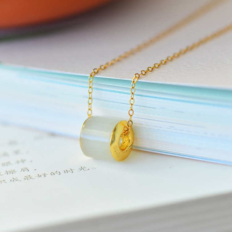 5514-2镀金和田玉路路通吊坠 (1)