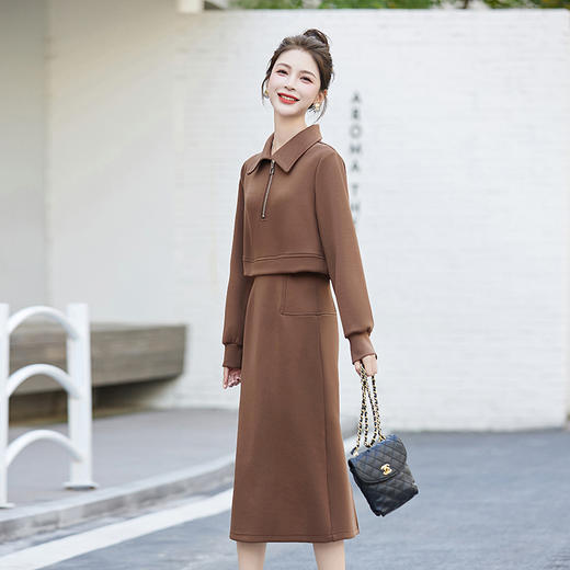 HR-YIXG8853长袖卫衣连衣裙女春秋季2025新款时尚气质显瘦休闲假两件套裙子 商品图3