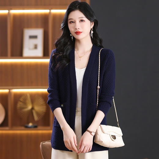 CC-101-88238春秋季新款中年人V领中长款披肩上衣百搭贵气羊毛针织外套 商品图2