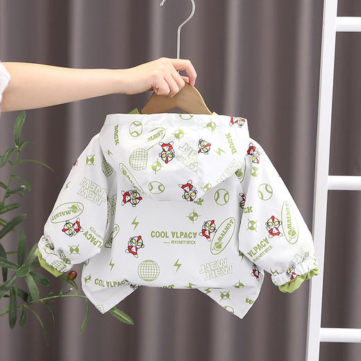 【新品抢先看！春款外套！】2025男童宝宝新款 卡通连帽拉链 洋气休闲简约百搭 婴幼儿服装外套-QQ 商品图3