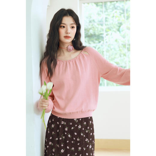 【严选】诗凡黎时尚气质珍珠兔毛针织衫2025春新品设计感镂空U领洋气上衣7G2131181-1 商品图2