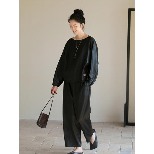 牧衣游 香云纱手工刺绣裤子新款显瘦黑色宽松垂感休闲裤 玉茂绿 商品图1