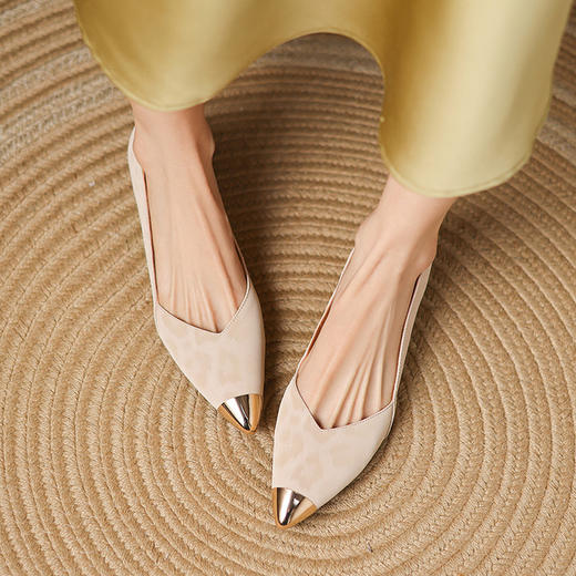 【预售5天】豹纹高跟鞋女粗跟气质红色金属头防踢设计款法式复古小跟单鞋女LD&7263 商品图4