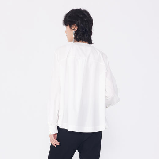 NEELLY纳俪商场同款春季新款纯棉长袖衬衫女设计感白色圆领衬衣N25024B04585 商品图1