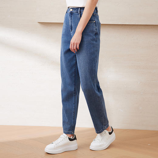EITIE爱特爱经典简约高腰显瘦直筒舒适百搭休闲牛仔裤春新款A2505513 商品图2