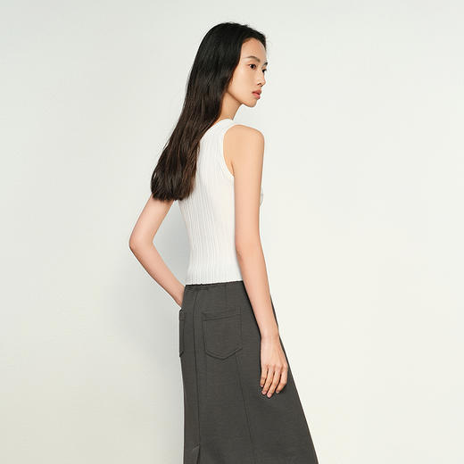 NEELLY纳俪商场同款春季新款坑条肌理针织背心女随性修身显瘦上衣N25022A01073 商品图1