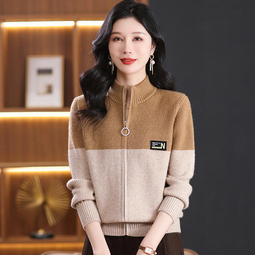 CC-101-88236拼色春秋设计感小众百搭短款针织开衫休闲通勤外套 商品图2