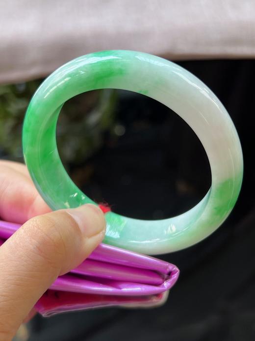 55正圈翡翠手镯 商品图1