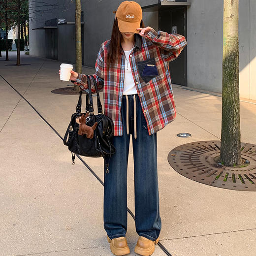 优选丨K.HIP 复古法式口袋高腰抽绳直筒牛仔阔腿裤 2503 常规款/小个子款 直筒版型，修饰腿型，展现线条美感；甄选弹力牛仔面料，纹理清晰而自然；立体剪裁高腰，时尚百搭 商品图6