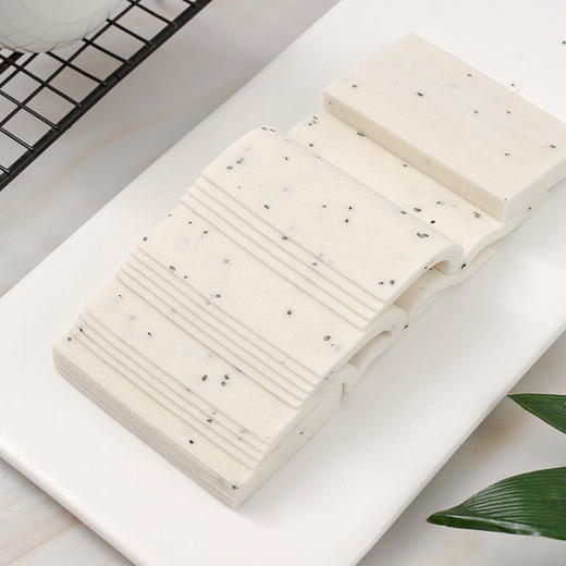 【75包更超值❗️淮山薏米云片糕】甄选品质原料制作，淮山/薏米/芝麻，传统手工制作，味道纯正浓郁，早餐代餐下午茶休闲食品L 商品图2