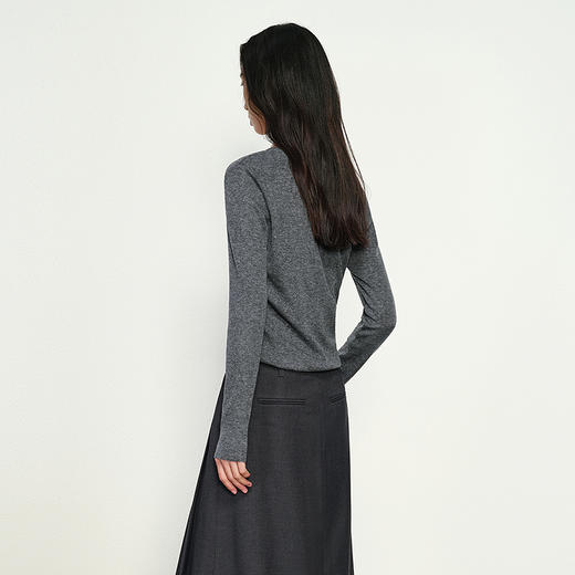 NEELLY纳俪商场同款春新款设计感假两件针织衫女高级显瘦挂脖上衣N25022A01065 商品图1