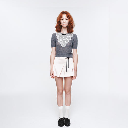 HERLIAN 2025年春季新品可拆卸蝴蝶结装饰不规则百褶短裙 商品图3