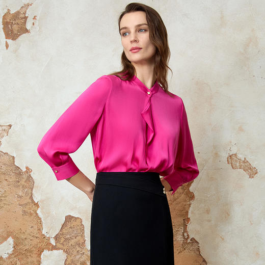 EITIE爱特爱垂坠直筒舒适通勤气质衬衫上衣2025春新款8113813 商品图3