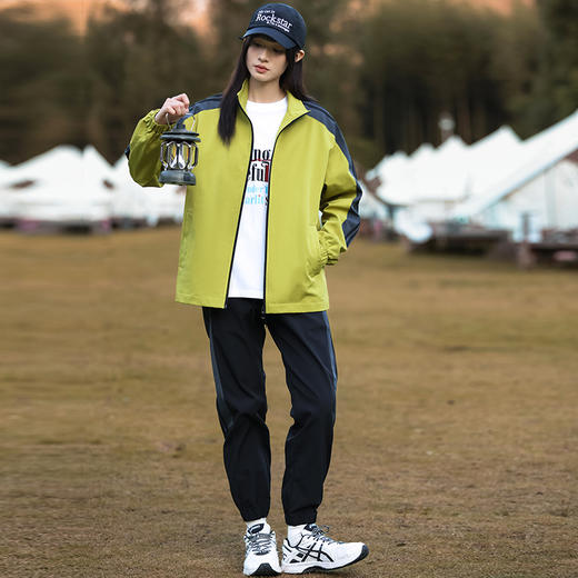 斯辰唯佳 山系户外情侣套装 春季潮流休闲户外三防套装  防水防风防污轻盈透气 商品图9