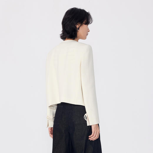 NEELLY纳俪商场同款春季新款新中式设计感圆领短外套女正肩显瘦N25024C04571 商品图1