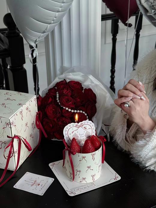 情人节红色蝴蝶结蛋糕 商品图3