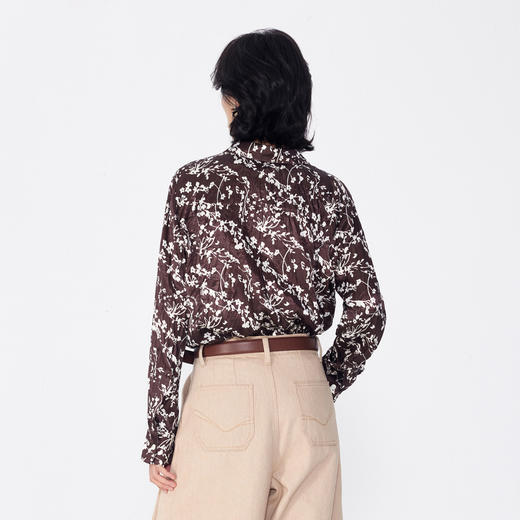 NEELLY纳俪商场同款春季新款宽松肌理压褶印花长袖休闲衬衫女衬衣N25024B04572 商品图1