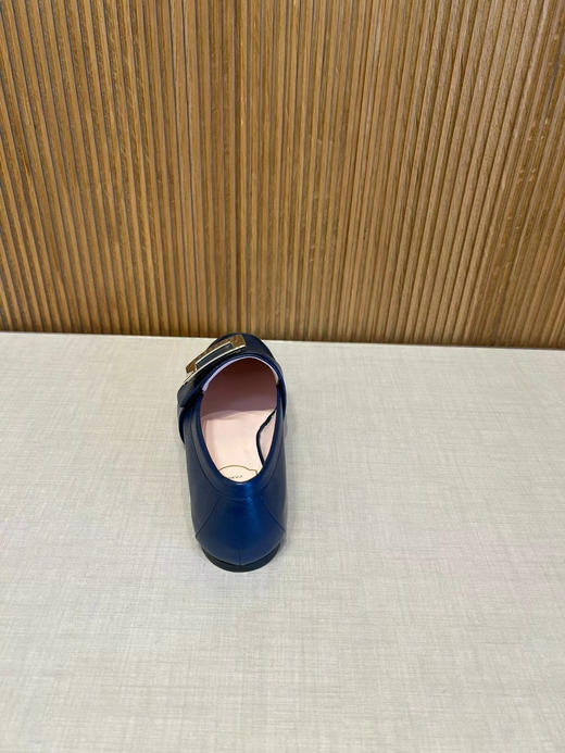 RV 经典方扣乐福鞋 好折¥2700元 36-37码🈶 商品图4