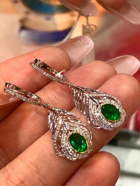 1.2ct刻面祖母绿耳坠