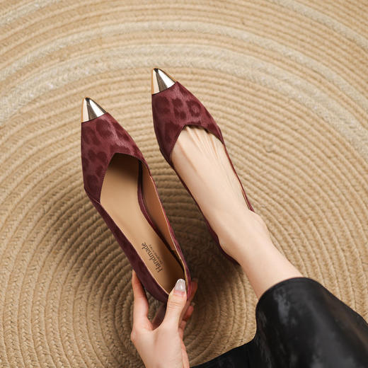 【预售5天】豹纹高跟鞋女粗跟气质红色金属头防踢设计款法式复古小跟单鞋女LD&7263 商品图3