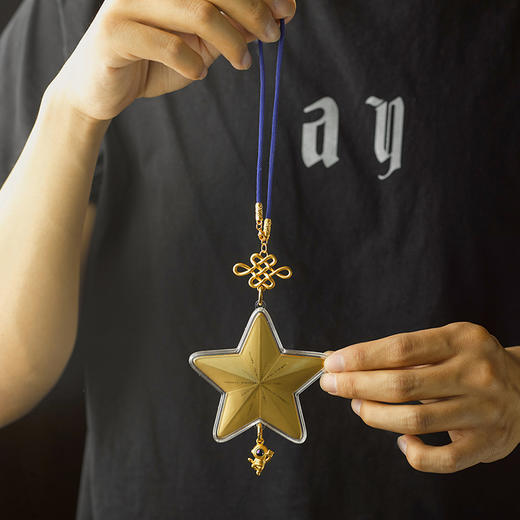 热卖中！！【中国航天基金会监制】中国航天特许足金纪念品《为你摘星》 含100mg999足金 商品图2