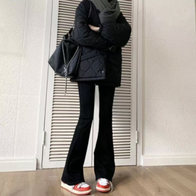 💥重磅款回归 、去年爆卖几万➕的长腿神裤🔥 商场同款巨显瘦微喇小黑裤[伊泺杉微喇小黑裤] 常规/加厚款!四季都能穿，衣柜里的顶流单品😍