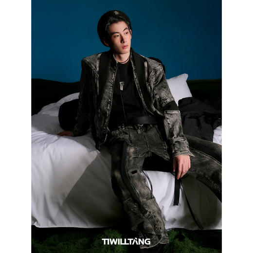 启世录TIWILLTANG“伏峦悬晶”罗一舟同款复古拼接牛仔夹克外套 商品图2