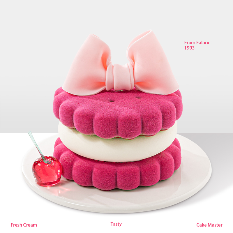 【爱丽娜的曲奇】开心果玫瑰草莓慕斯