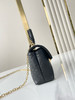 春季特惠💰900 原单LV M12144黑 尺寸：12.5×6×21cm NANO MADELEINE 全皮链条斜挎包 商品缩略图4