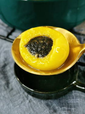 大黄米汤圆 经过QS认证 口感糯糯有劲道 馅料没有糖精、香精调味   大枣核桃口味/黑芝麻口味