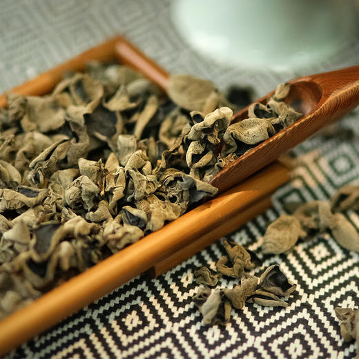 【秦岭野生干木耳 | 青川秋耳】秦岭大巴山深处自然生长 肉质鲜嫩口感顺滑 轻薄不压秤 约17倍泡发率 商品图6