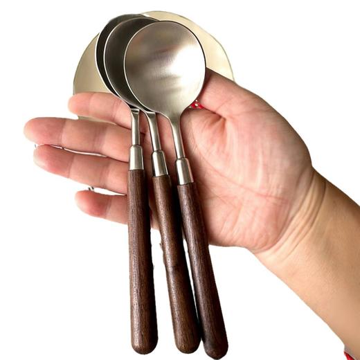 「9.9到手3把！复古仿胡桃木勺子」拉丝西餐具不锈钢圆头汤勺调羹居家日用日式餐勺餐饮用具 商品图4