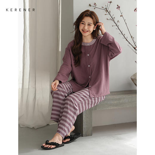 可人儿原创设计新款泡泡绵女士睡衣春秋长袖时尚可外出家居服套装 商品图2