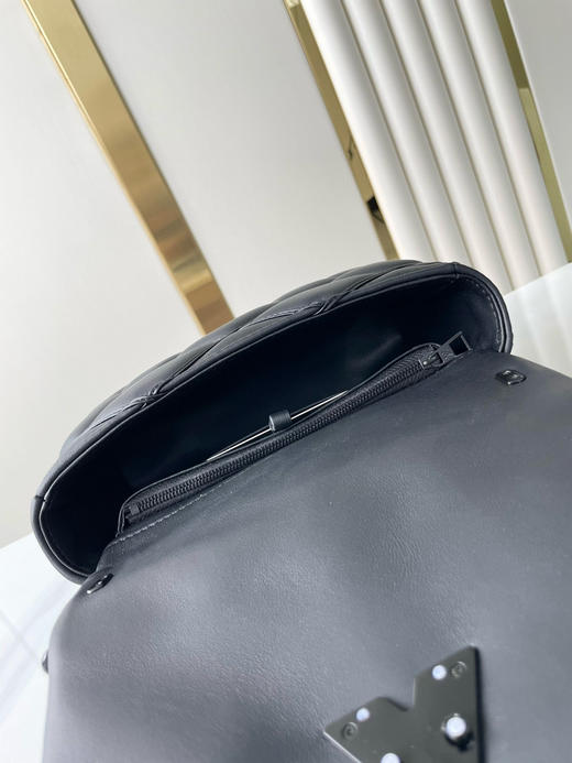 春季特惠💰1050 原单LV M11374 尺寸：23×16×10cm TEIST 全皮链条斜挎包 商品图7