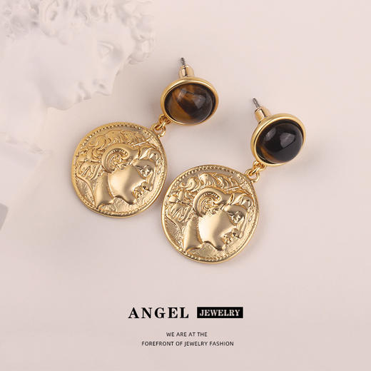 雀说 法式复古中古耳环浮雕镶嵌金币耳饰E40366 商品图1