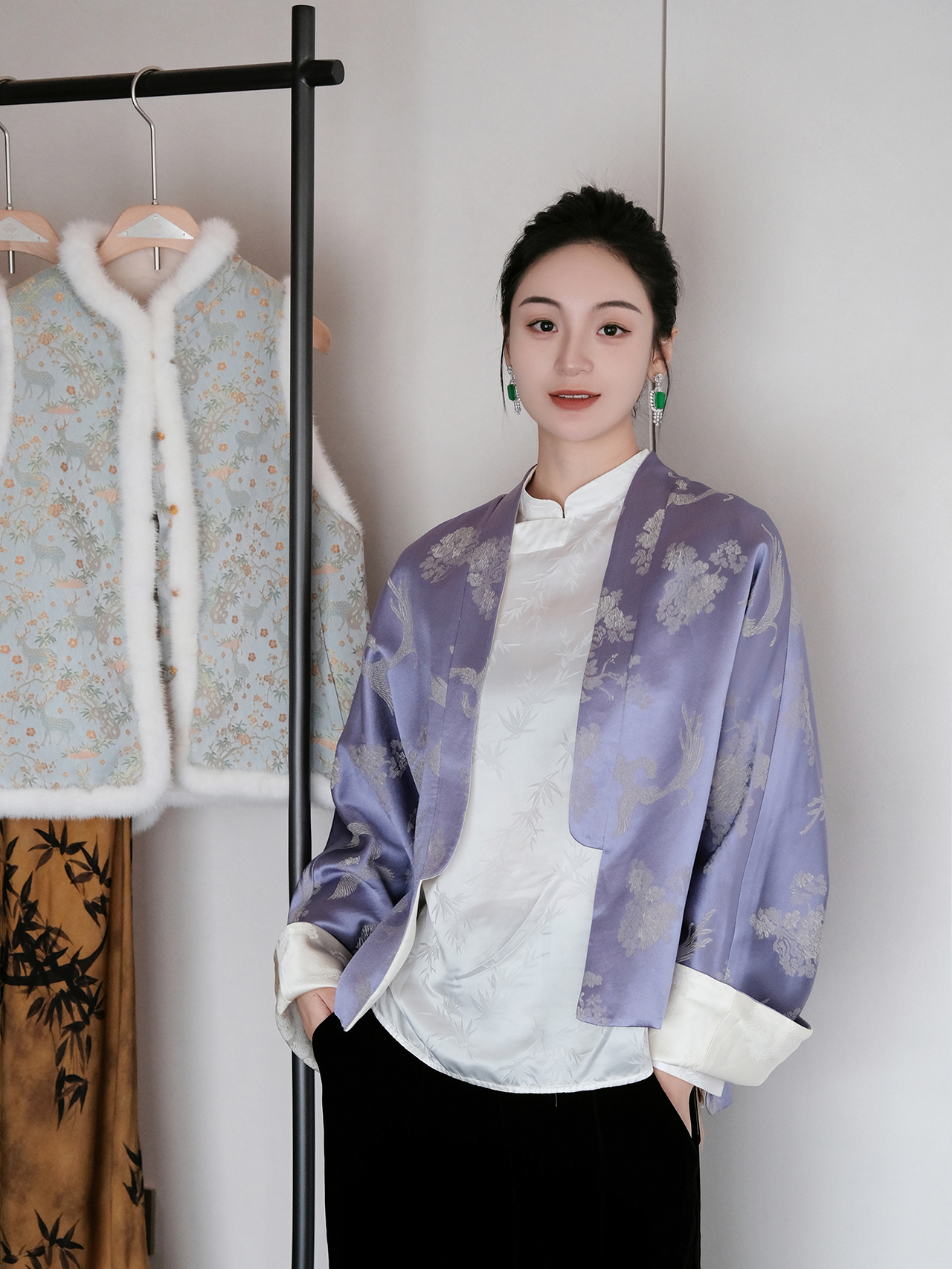 盛唐婧 |双面穿凤戏牡丹真丝外套