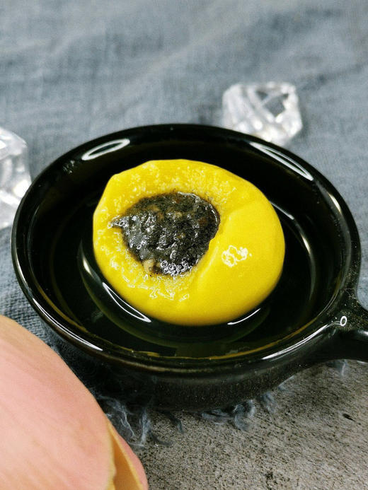 大黄米汤圆 经过QS认证 口感糯糯有劲道 馅料没有糖精、香精调味   大枣核桃口味/黑芝麻口味 商品图2