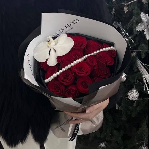 玫瑰映心--红玫瑰花束 商品图0