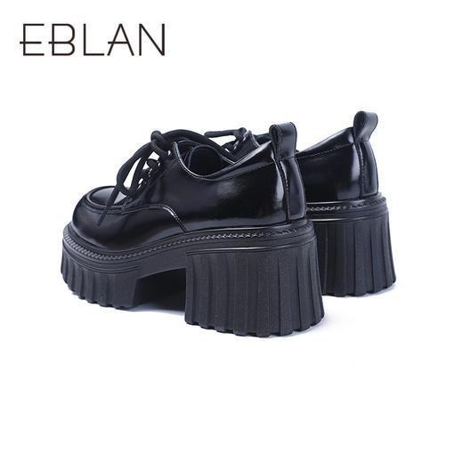 伊伴潮流新款厚底乐福鞋单鞋B25125103 商品图3