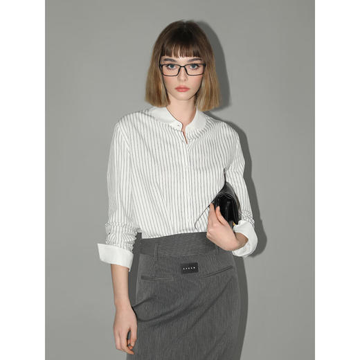 COCOBELLA[莱赛尔]高知彼得潘领条纹衬衫女春通勤衬衣SR7002 商品图2