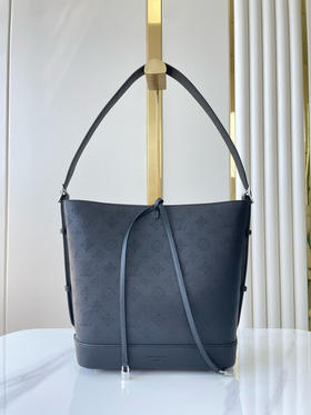 春季特惠💰980 原单LV M12139 尺寸：28×27×10cm FLORE 全皮托特包