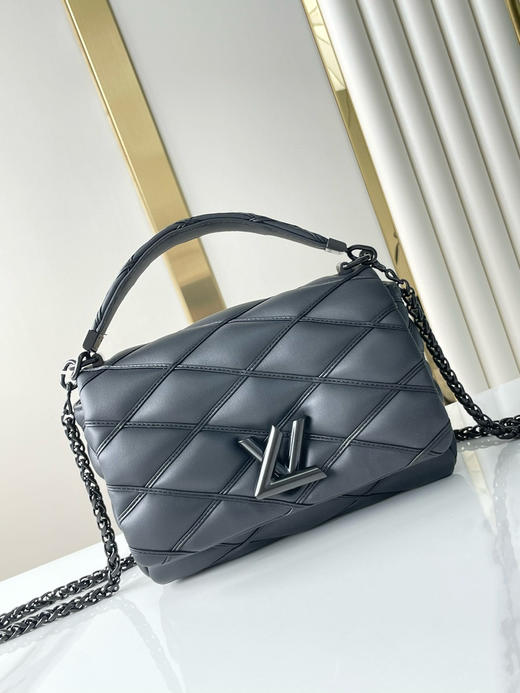 春季特惠💰1050 原单LV M11374 尺寸：23×16×10cm TEIST 全皮链条斜挎包 商品图1