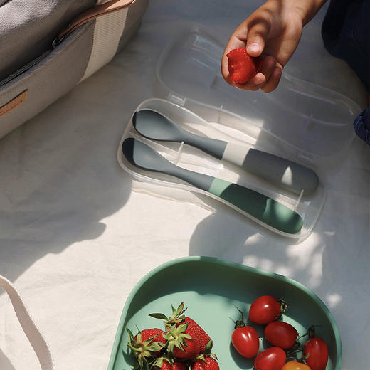 Beaba 一阶段双色硅胶软勺 辅食勺便携装2件套装 4月+ 商品图6