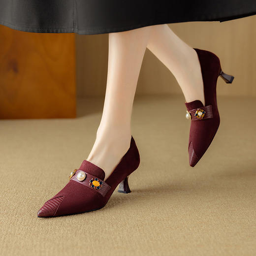 【预售5天】尖头粗跟高跟鞋女羊翻皮水钻深口单鞋子DB&M6171 商品图4