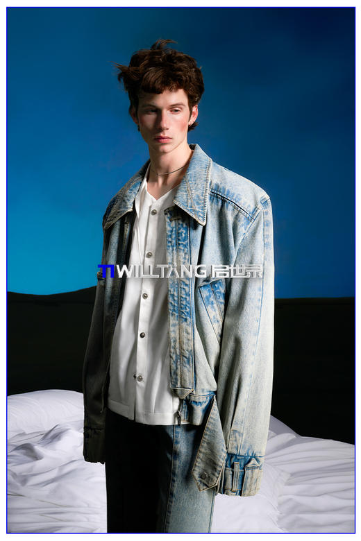 启世录TIWILLTANG“铸窒陉翼”三角折边翻领牛仔夹克 商品图5